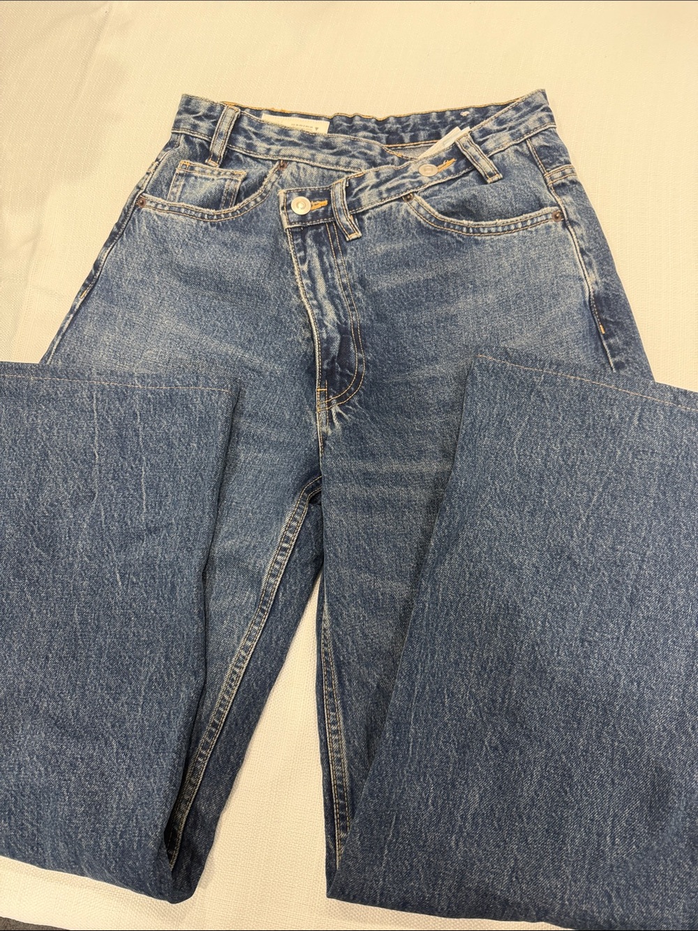 Zara Classic High-Rise Blue Denim Women's Jeans